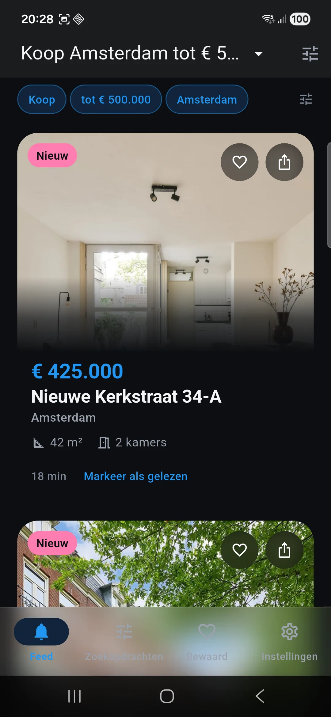 De feed in de app: een woning van € 425.000 aan de Nieuwe Kerkstraat in Amsterdam, gemarkeerd als nieuw, gevonden 18 minuten geleden.